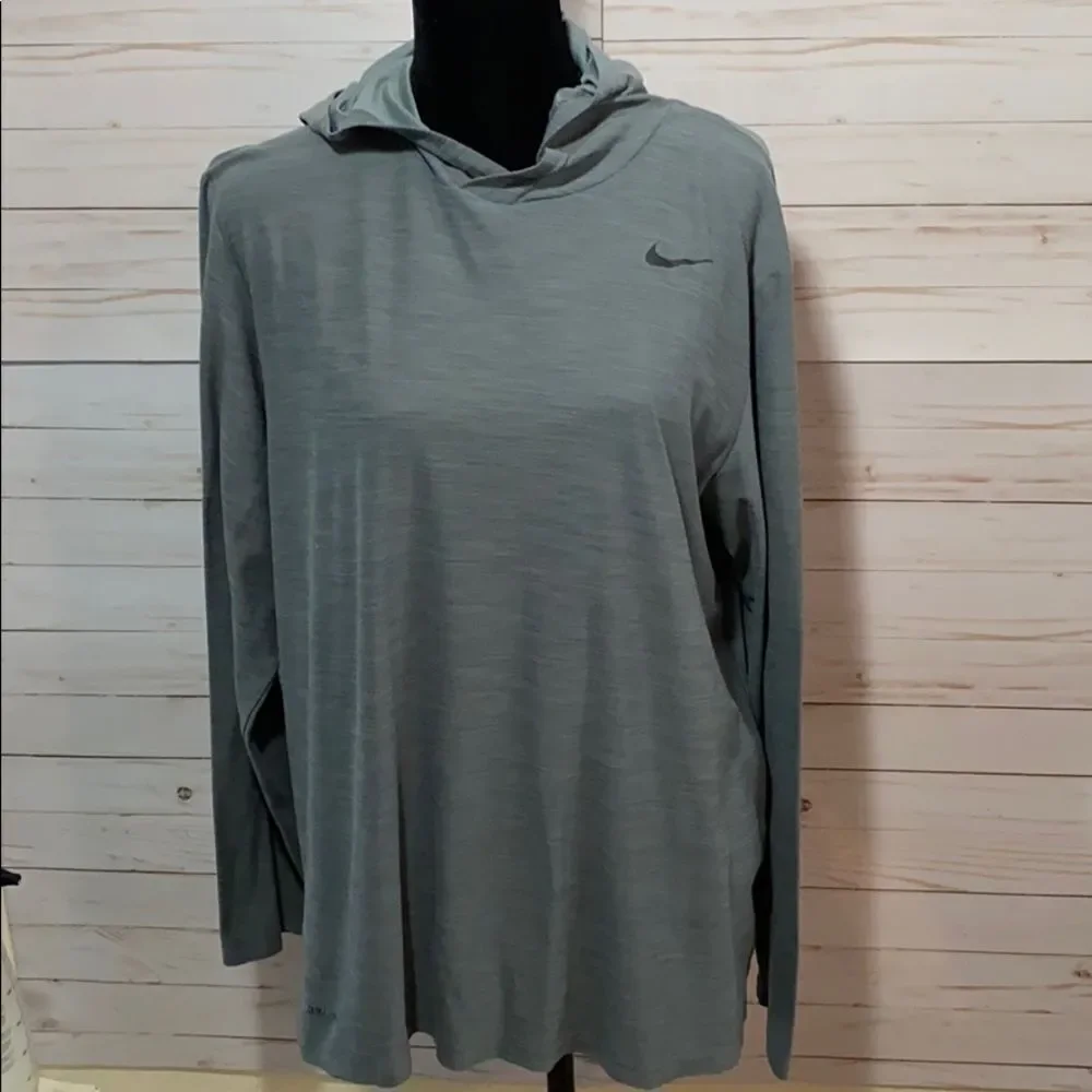 Nike DRI-FIT Pullover Hoodie Long Sleeve